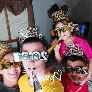 Meet your Posher, Elisa